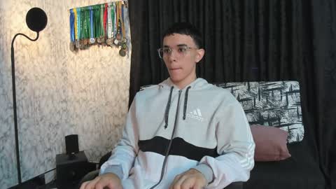 Snapshot of joulianogreco1 chatting on 01-26-25, 08:57 Im Jouliano online show from 01-26-25, 08:57