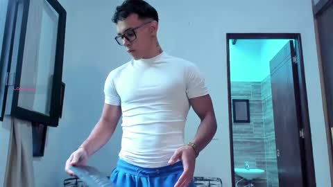 Snapshot of joulianogreco1 chatting on 10-08-25, 09:01 Im Jouliano online show from 10-08-25, 09:01