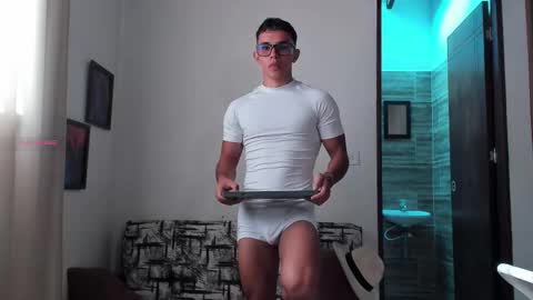 Snapshot of joulianogreco1 chatting on 10-09-25, 08:40 Im Jouliano online show from 10-09-25, 08:40