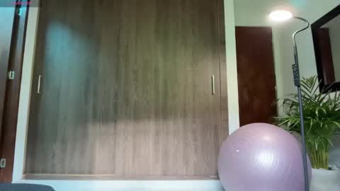 Snapshot of joulianogreco1 chatting on 11-20-25, 08:41 Im Jouliano online show from 11-20-25, 08:41