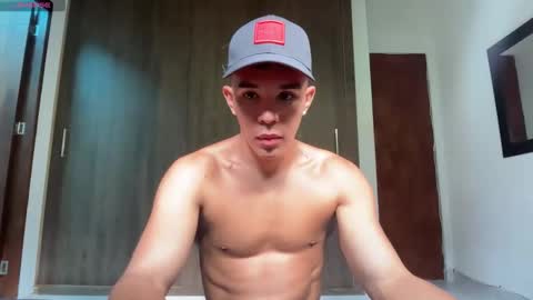 Snapshot of joulianogreco1 chatting on 11-23-25, 08:08 Im Jouliano online show from 11-23-25, 08:08