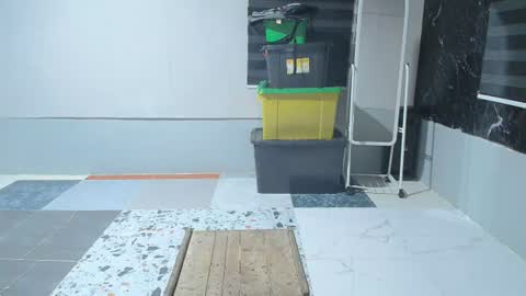 Snapshot of jove_thefoxgirl chatting on 06-14-26, 05:15 lyn online show from 06-14-26, 05:15