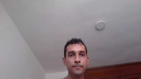 Snapshot of jovenvergonguapo09 chatting on 08-02-26, 01:53 Van Helsing online show from 08-02-26, 01:53