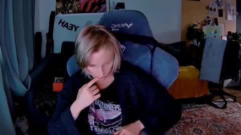 joy_keys online show from 11-20-25, 02:01