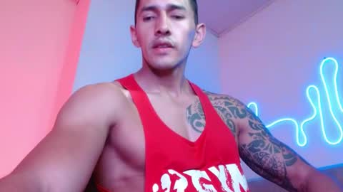 Snapshot of joy_lopezfit chatting on 01-11-25, 01:11 JOYLOPEZFIT online show from 01-11-25, 01:11