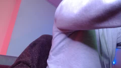 Snapshot of joy_lopezfit chatting on 01-22-25, 01:00 JOYLOPEZFIT online show from 01-22-25, 01:00