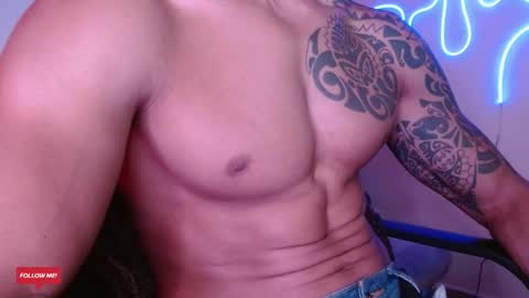 Snapshot of joy_lopezfit chatting on 02-02-25, 04:32 JOYLOPEZFIT online show from 02-02-25, 04:32
