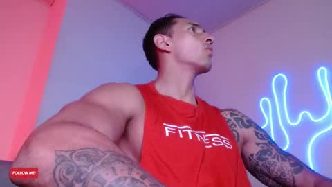 Snapshot of joy_lopezfit chatting on 02-25-25, 02:44 JOYLOPEZFIT online show from 02-25-25, 02:44