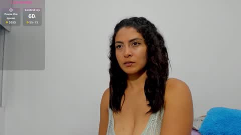 sofiaparker8 online show from 10-27-25, 03:10