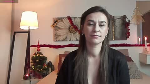 Snapshot of joycasidy chatting on 12-30-24, 02:40 CassidyJoy online show from 12-30-24, 02:40