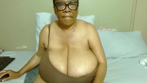 DairyQueen online show from 11-30-25, 03:10