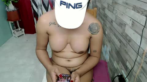 Snapshot of joycum_xxx chatting on 12-22-24, 04:17 JOY in your heart online show from 12-22-24, 04:17