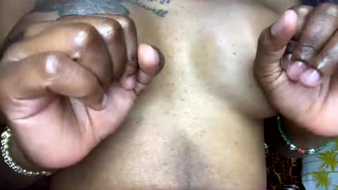 Snapshot of joyslim1 chatting on 10-13-25, 03:06 Butterflyass online show from 10-13-25, 03:06