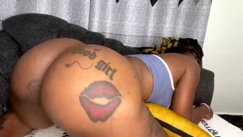 Butterflyass online show from 03-13-26, 04:08