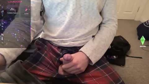 Snapshot of jqwerty_987 chatting on 01-11-26, 08:47 J online show from 01-11-26, 08:47