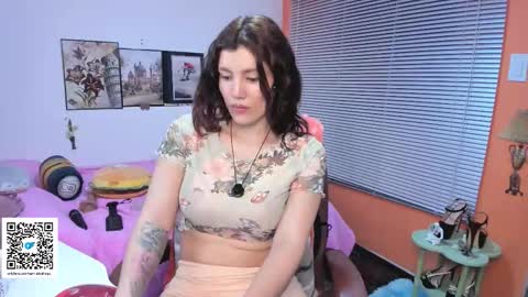 Snapshot of jrcami chatting on 09-25-25, 12:25 Camila Buitrago online show from 09-25-25, 12:25