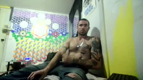 jrizzle1111 online show from 02-11-25, 09:14