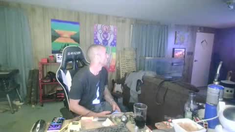 jrizzle1111 online show from 11-06-25, 09:21