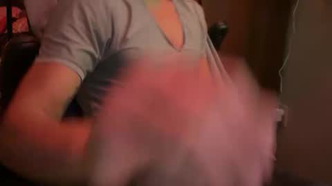 Snapshot of jrxguy chatting on 11-19-25, 06:35 jrxguy online show from 11-19-25, 06:35