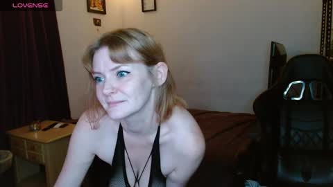 Jessi Dee online show from 12-22-25, 01:46