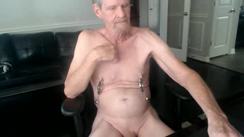 Snapshot of jtull52 chatting on 11-11-25, 09:37 jtull52 online show from 11-11-25, 09:37