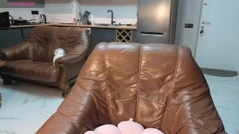 Snapshot of ju_jin chatting on 05-03-26, 04:57 Jujin online show from 05-03-26, 04:57