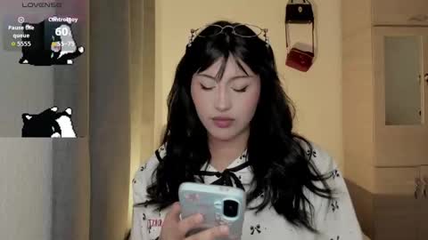 Ju Kyung online show from 11-14-25, 08:13