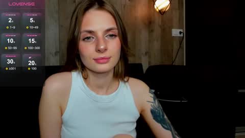 Julia and Julia online show from 02-20-25, 05:18