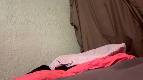 juan72701 online show from 04-22-26, 11:56