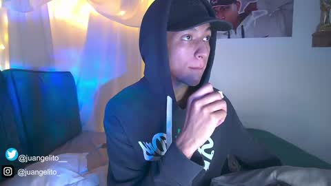 Snapshot of juan_angel69 chatting on 01-19-25, 01:12 juan angel online show from 01-19-25, 01:12