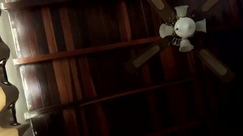 Snapshot of juan_bunny chatting on 05-24-26, 03:28 lJuanl online show from 05-24-26, 03:28