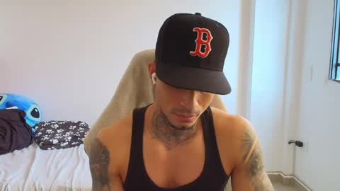 juan_gomez_1 online show from 05-15-26, 09:44