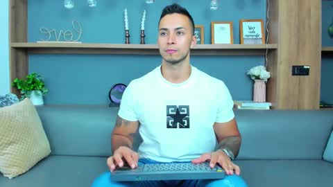 juan_muscle online show from 03-09-25, 03:22
