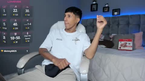 Snapshot of juan_zabala chatting on 09-22-25, 12:29 Juan online show from 09-22-25, 12:29