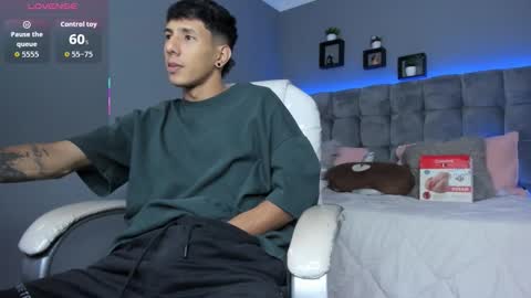 Snapshot of juan_zabala chatting on 09-23-25, 12:19 Juan online show from 09-23-25, 12:19