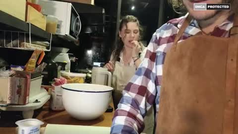 Juana1hin online show from 11-27-25, 12:35