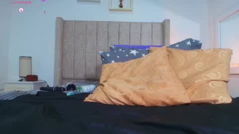 Snapshot of juana_240 chatting on 02-14-25, 10:14 Lau follow online show from 02-14-25, 10:14