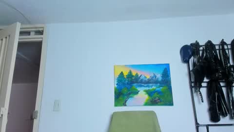 Snapshot of juanbladde chatting on 10-06-25, 02:36 Juan Esteban online show from 10-06-25, 02:36