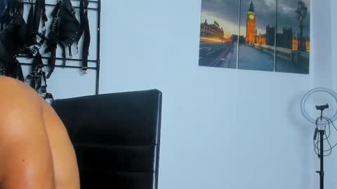 Snapshot of juanbladde chatting on 10-23-25, 03:50 Juan Esteban online show from 10-23-25, 03:50