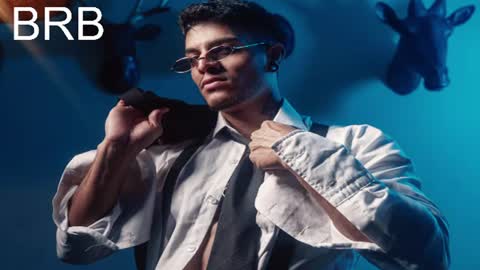 Snapshot of juanbladde chatting on 07-14-26, 11:05 Juan Esteban online show from 07-14-26, 11:05