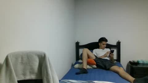 Snapshot of juanboytw chatting on 01-28-25, 01:29 juanboytw online show from 01-28-25, 01:29