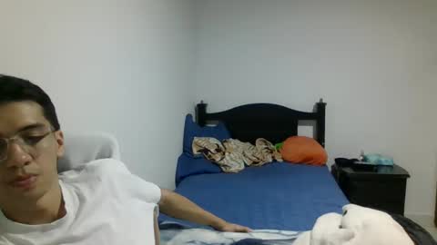 Snapshot of juanboytw chatting on 02-09-25, 12:28 juanboytw online show from 02-09-25, 12:28