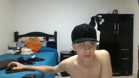 Snapshot of juanboytw chatting on 02-12-25, 09:11 juanboytw online show from 02-12-25, 09:11