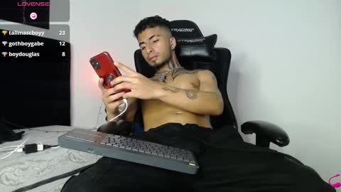 Snapshot of juancamilo66_ chatting on 02-09-25, 08:11 juancamilo66_ online show from 02-09-25, 08:11