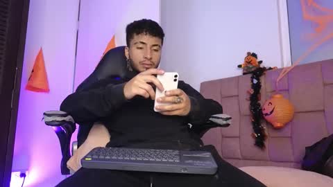 Snapshot of juancamilo66_ chatting on 11-05-25, 02:55 juancamilo66_ online show from 11-05-25, 02:55