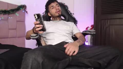 Snapshot of juancamilo66_ chatting on 11-20-25, 03:18 juancamilo66_ online show from 11-20-25, 03:18