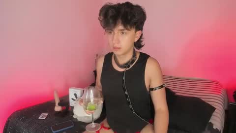 Snapshot of juandaaa__ chatting on 12-19-25, 02:51 juandaaa__ online show from 12-19-25, 02:51