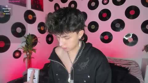 Snapshot of juandaaa__ chatting on 02-01-26, 04:27 juandaaa__ online show from 02-01-26, 04:27