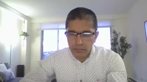 Snapshot of juanearth1 chatting on 02-10-26, 10:25 juanearth1 online show from 02-10-26, 10:25