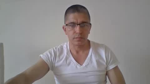 juanearth1 online show from 04-01-26, 06:05